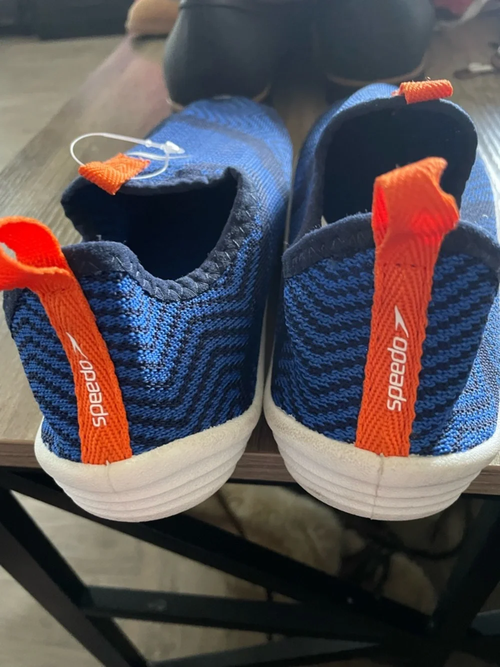 Speedo junior large blue surf walker slip on blue knit water shoes fits 4-5 new